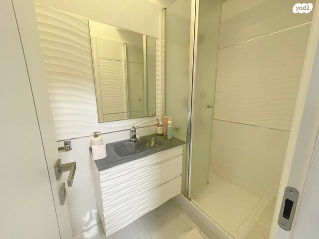 דירה, שלמה המלך 31, הצפון הישן - דרום, תל אביב יפו