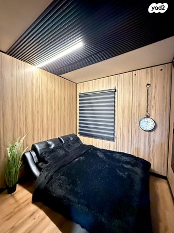 דירה, יוסף בורג, באר שבע