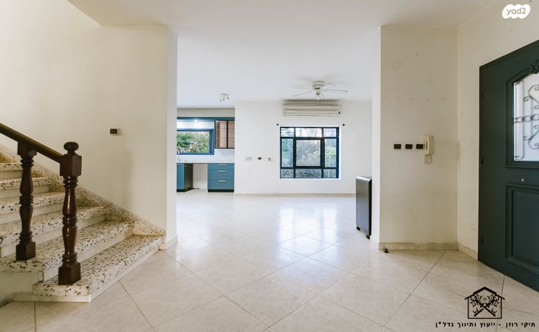 דו משפחתי, הרימונים, הגבעה, אבן יהודה