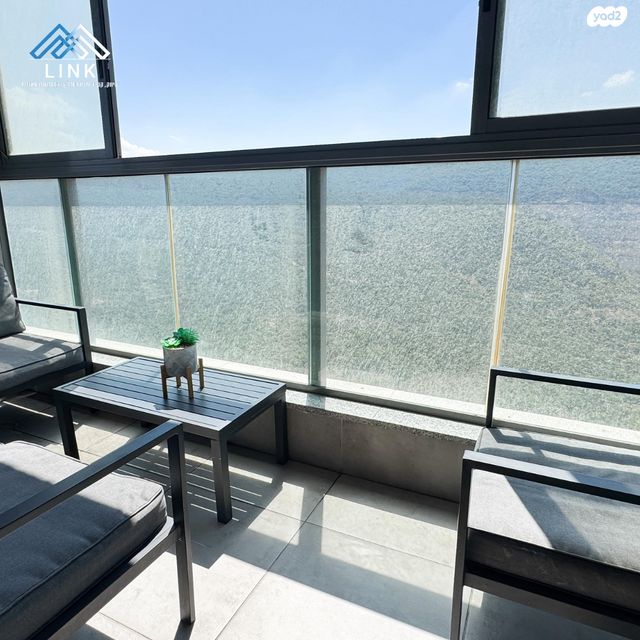 גג/ פנטהאוז, דוכיפת, רמות יצחק, נשר