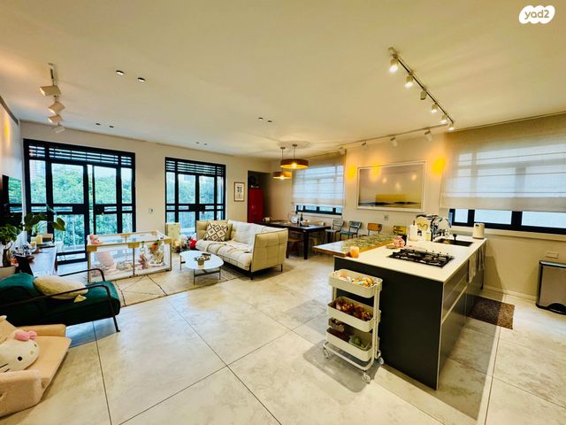 דירה, שדרות רוטשילד 3, לב תל אביב, לב העיר צפון, תל אביב יפו