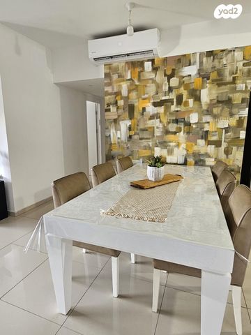 דירה, יגאל אלון 4, המרכז האזרחי, רמלה