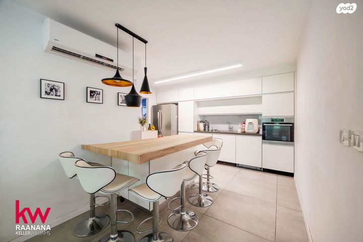 דירה, רעננה