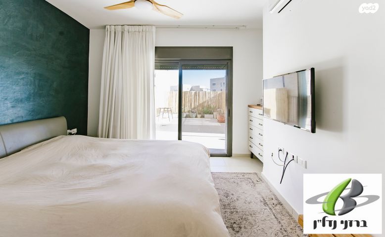 גג/ פנטהאוז, סנסן, צור הדסה