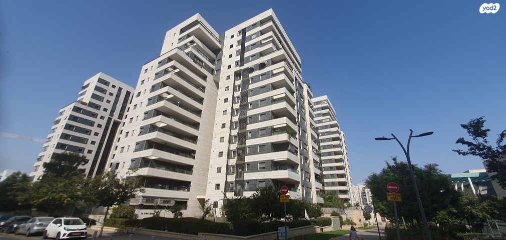 שייקה אופיר 10