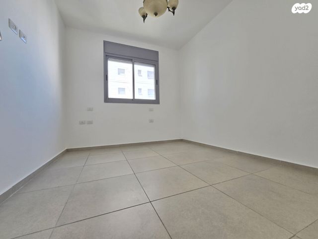 דירה, צבי תדמור, ח-501, חולון