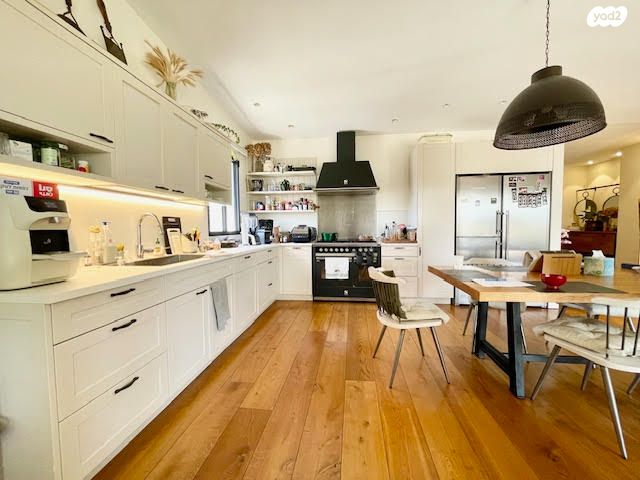 גג/ פנטהאוז, בורוכוב, גבעתיים