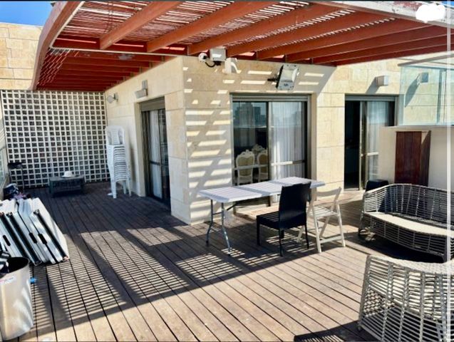 גג/ פנטהאוז