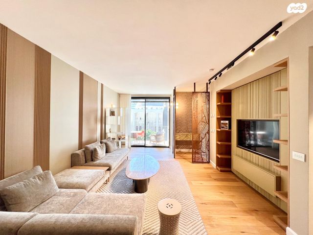 דירה, אחד העם 25, לב תל אביב, לב העיר צפון, תל אביב יפו