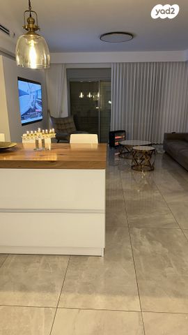 גג/ פנטהאוז, הקריה מע"ר, אשדוד