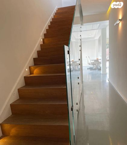 גג/ פנטהאוז, הרצל 2, מרכז דרום, רעננה