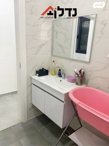 דירה, אהרונסון, נווה שמיר רמת בית שמש ה-1, בית שמש