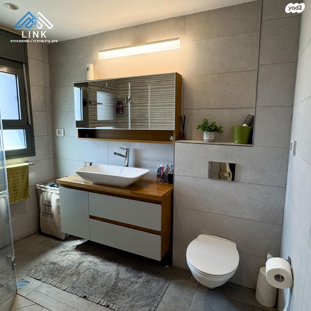 גג/ פנטהאוז, דוכיפת, רמות יצחק, נשר