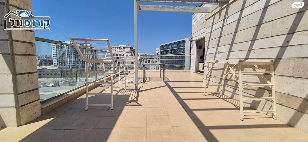 גג/ פנטהאוז, דרך לוי אשכול 70, קיראון, קרית אונו
