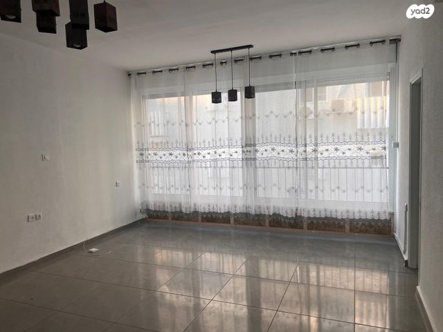 דירה, מקס נורדאו, עיר, מרכז העיר, נהריה