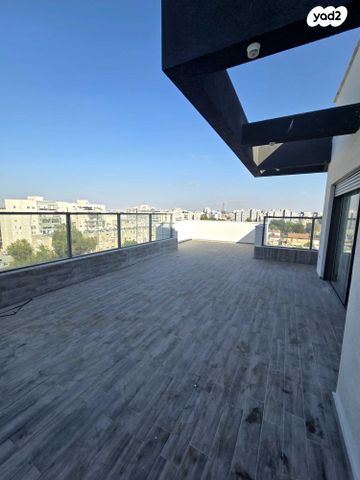 גג/ פנטהאוז