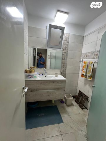 דירה, דוד המלך 38, קרית ארבע