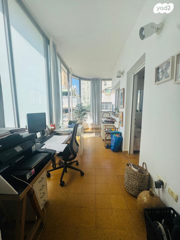 דירה, שלום עליכם 56, הצפון הישן - דרום, תל אביב יפו