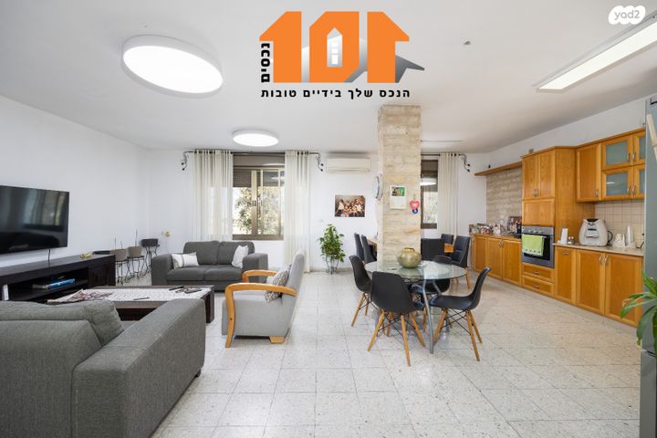 דו משפחתי, קרית יערים, גבעת זאב