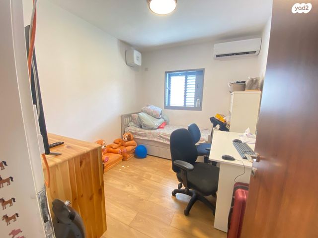 דירת גן, דרך הרעות 12, פרדסיה, פרדסיה