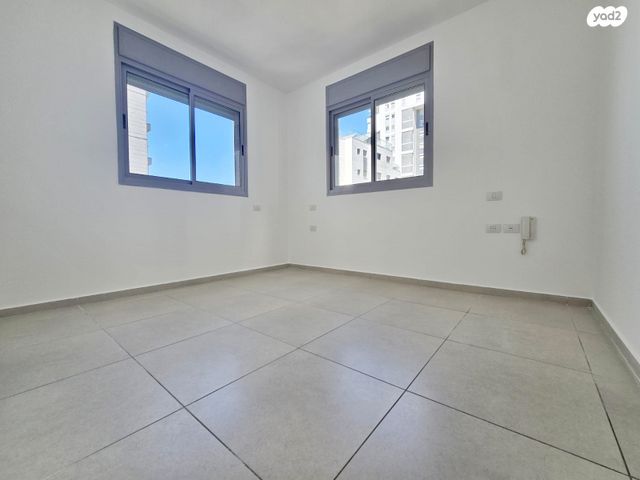 דירה, צבי תדמור, ח-501, חולון