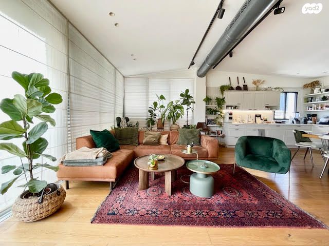 גג/ פנטהאוז, בורוכוב, גבעתיים