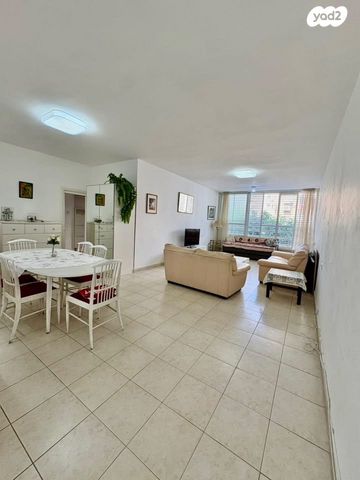 דירה, נתניה