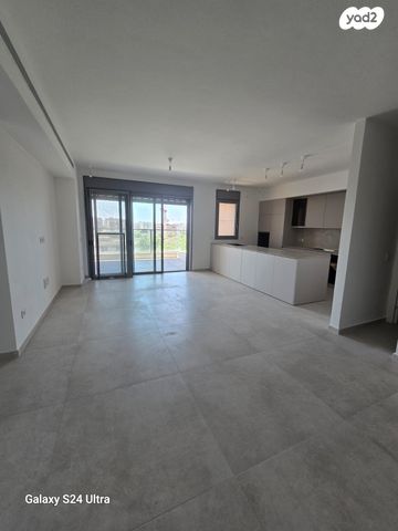 דירה, הרצליה