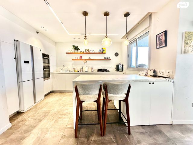 גג/ פנטהאוז, דגניה, ח-501, חולון