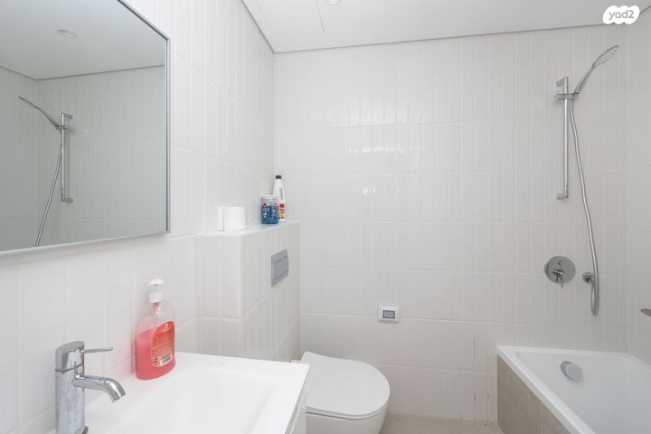 דירה, חזקיהו המלך, קטמון הישנה, ירושלים