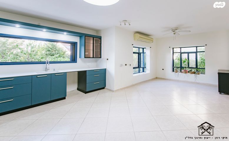 דו משפחתי, הרימונים, הגבעה, אבן יהודה