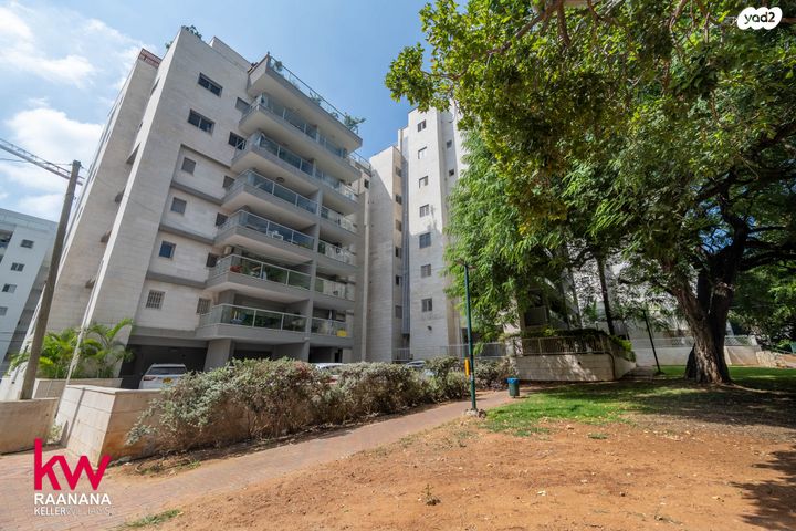 דירה, רעננה