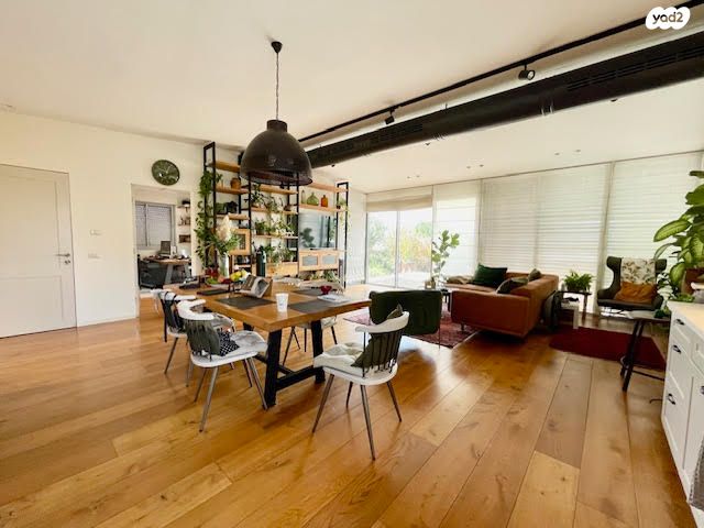 גג/ פנטהאוז, בורוכוב, גבעתיים