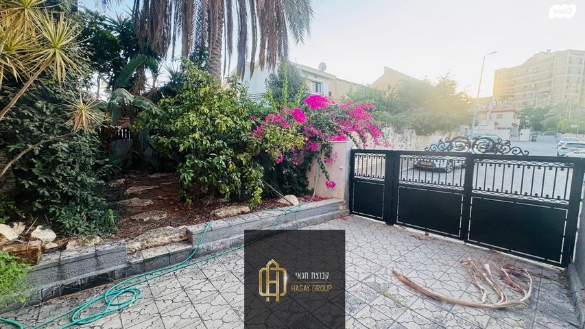 בית פרטי/ קוטג', התאנה 6, נווה נוף, אקדמאים, לוד