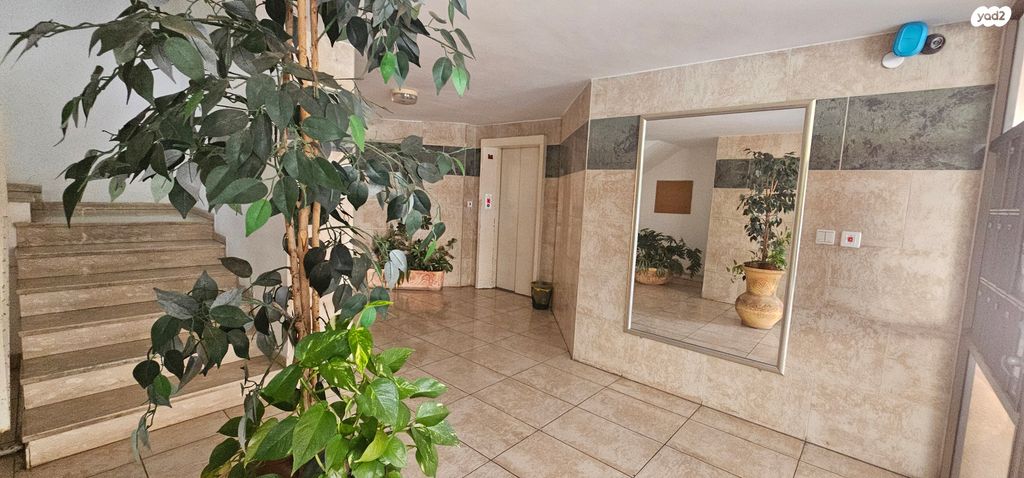 גג/ פנטהאוז, יצחק גרינבוים, עיר, מרכז העיר, נהריה