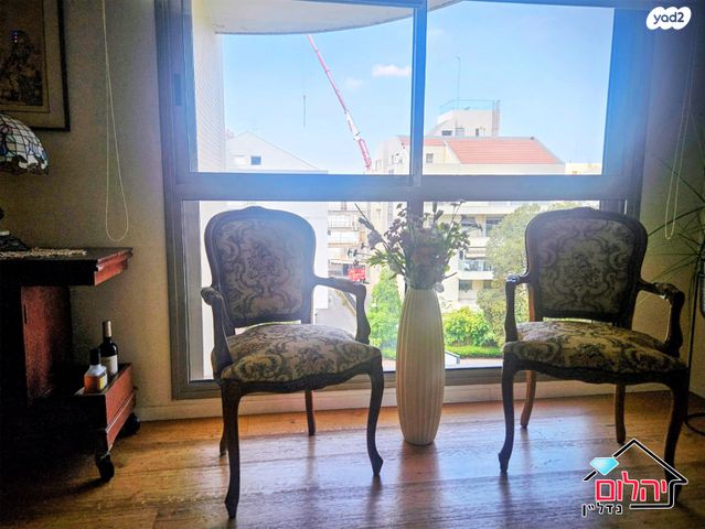 דירה, ברל כצנלסון 4, קרית ספיר, כפר סבא