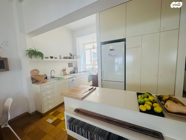 דירה, שלום עליכם 56, הצפון הישן - דרום, תל אביב יפו