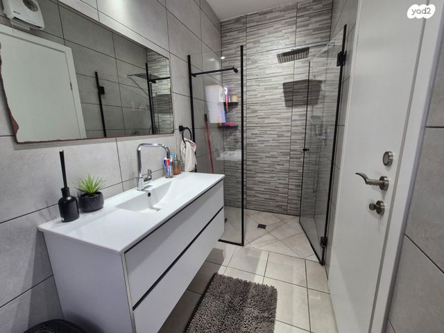 דירה, דרך התקווה, גני תקווה