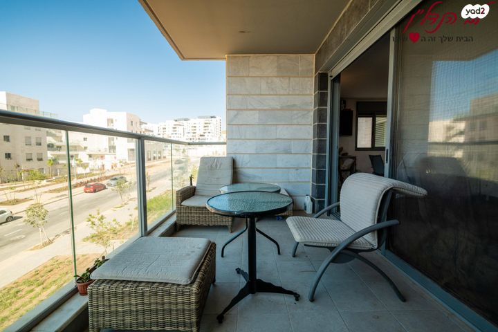 דירה, חיים הרצוג, מורשת, מודיעין מכבים רעות