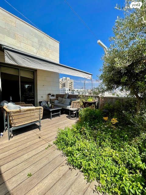 גג/ פנטהאוז, בורוכוב, גבעתיים