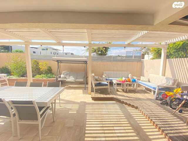 דירת גן, דרך הרעות 12, פרדסיה, פרדסיה