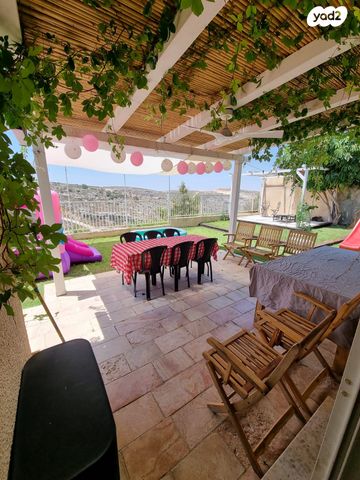 בית פרטי/ קוטג', בית אריה / עופרים