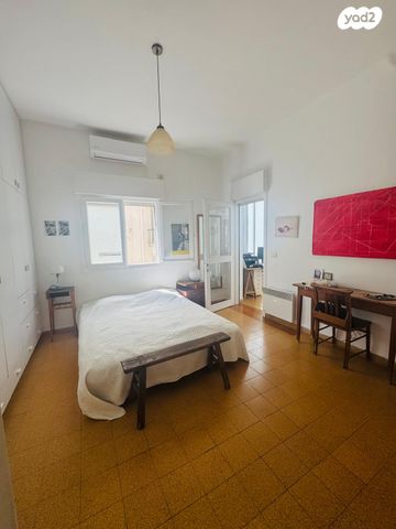 דירה, שלום עליכם 56, הצפון הישן - דרום, תל אביב יפו