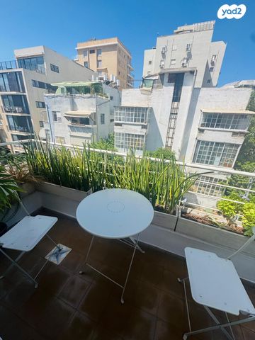 דירה, שלום עליכם 56, הצפון הישן - דרום, תל אביב יפו