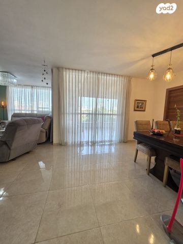 דופלקס, אריה דולצ'ין 9, גבעתי, רחובות