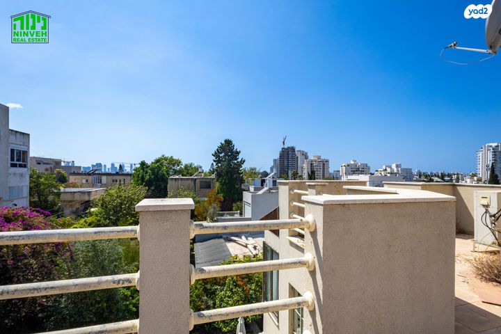 בית פרטי/ קוטג', שמואל רומנילי, שיכון דן, נווה דן, תל אביב יפו