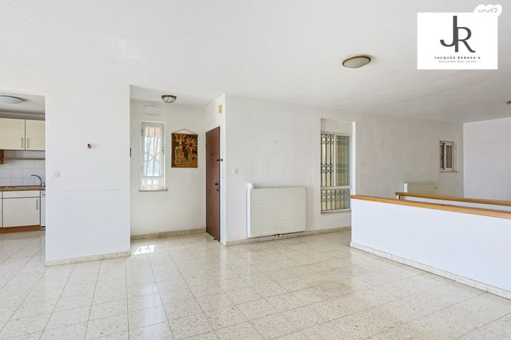 דירת גן, הדישון, מלחה, מנחת, ירושלים