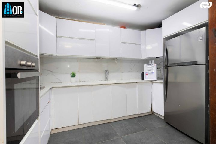 דירה, מורדי הגטאות, שיכוני המזרח, ראשון לציון