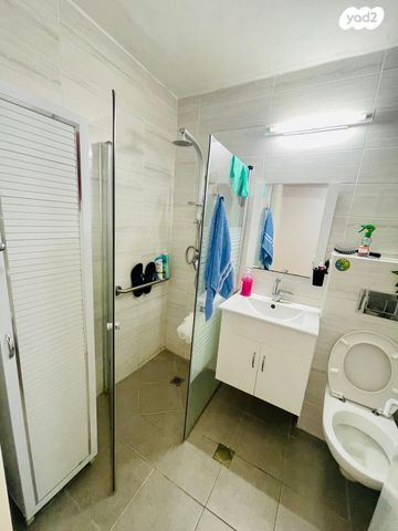 דירה, שדרות ג'יימס דה רוטשילד, קרית אליהו, חיפה