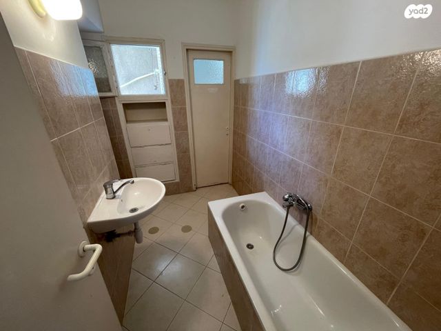 דירה, צבי הירשפלד 30, רמז, מערב ותיק, ראשון לציון